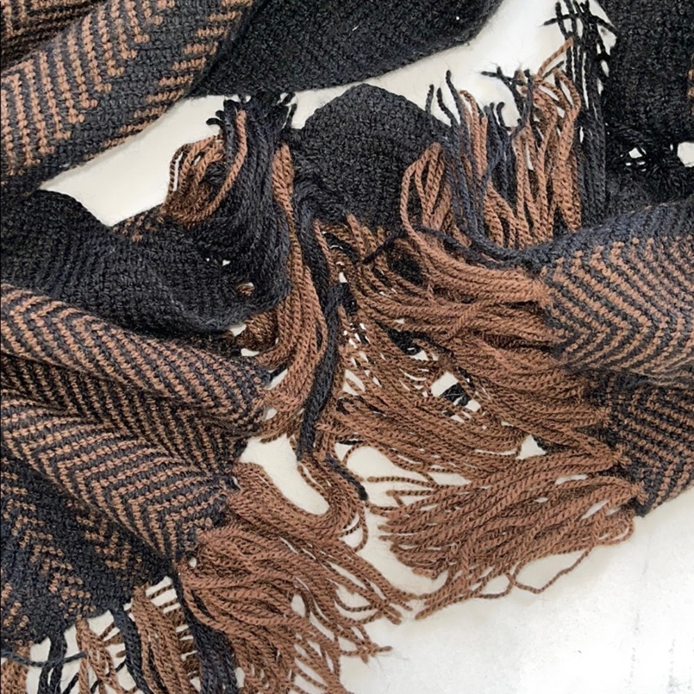 Black and Brown Stripe and Chevron Pattern Scarf One Size - Picture 3 of 4